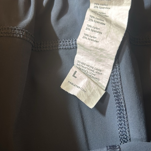 Fabletics Shorts - Picture 4 of 4